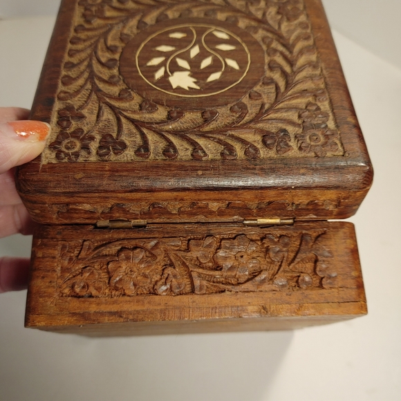 Hand Carved Wooden Trinket Box Blue Lined Treasure Box - Picture 3 of 4